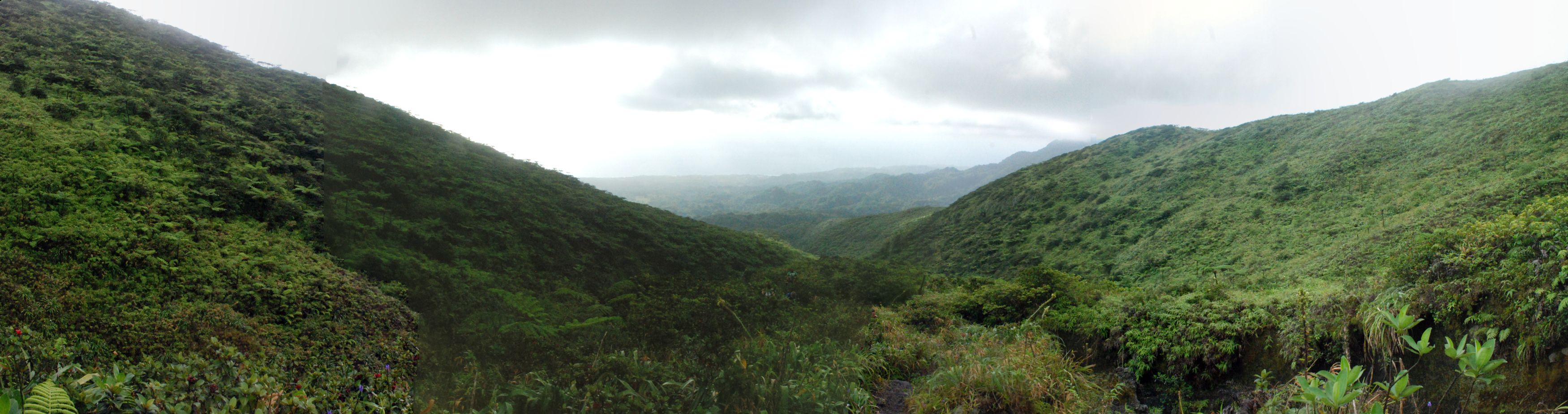 Climbing La Soufrière in Saint Vincent (Ian Usher/Flickr)
